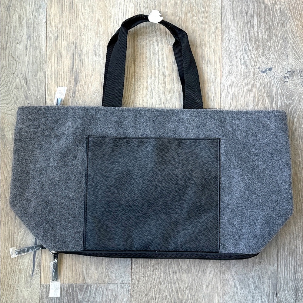 DSW Grey Wool Felt Maxi Tote Shoe Compartment Faux Leather Outside Pocket ZipTop - Picture 8 of 9